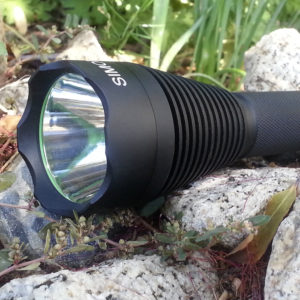 simon-flashlight-du2-outdoors-2-1000x1000