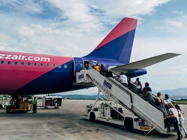 How Low Cost Airlines Save Millions by Making Their Customers Walk