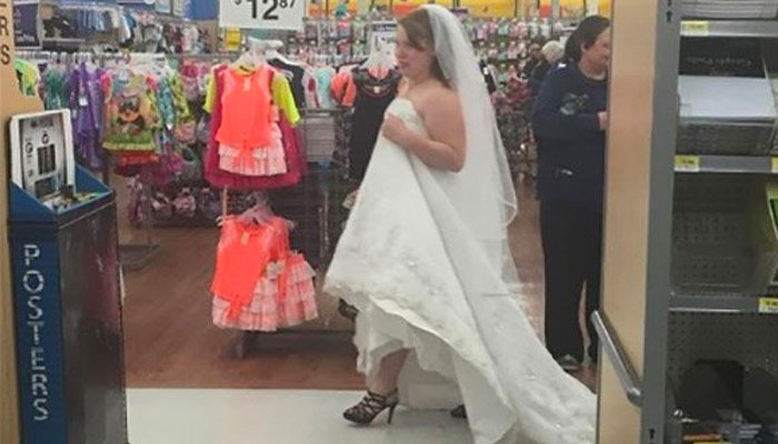 Walmart Shoppers Who Are Dressed to the Nines