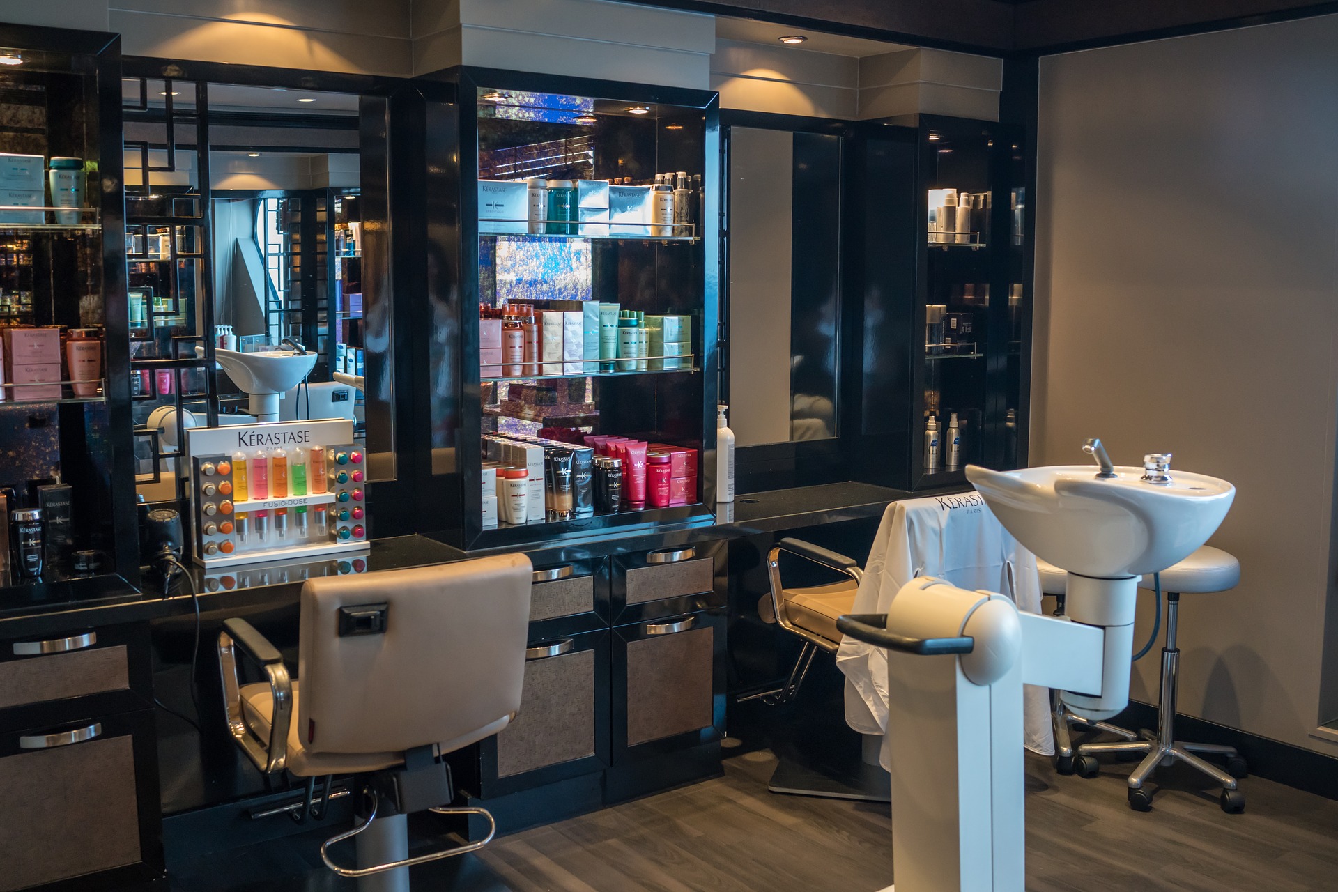Rent a Chair or Hire Employees for Your Salon? 
